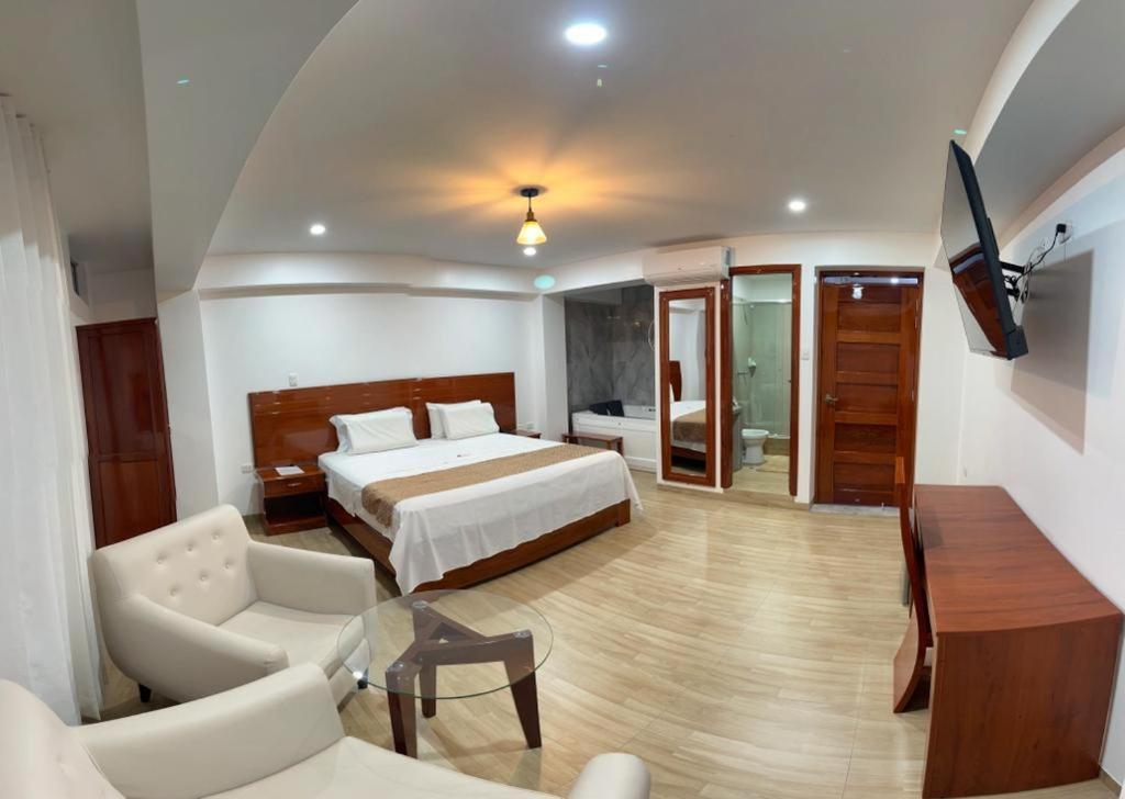 Hotel Americano Jaen Bagian luar foto