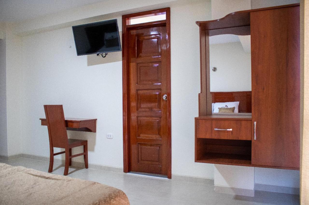 Hotel Americano Jaen Bagian luar foto